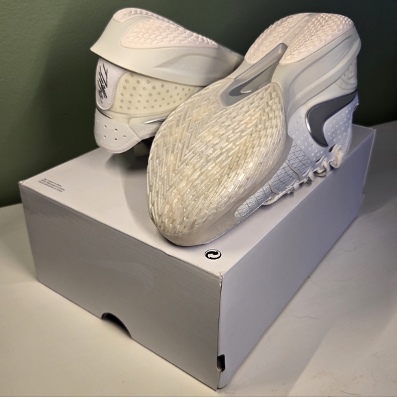 Nike GT Cut 3 White Basketball Shoes - Picture 5 of 6